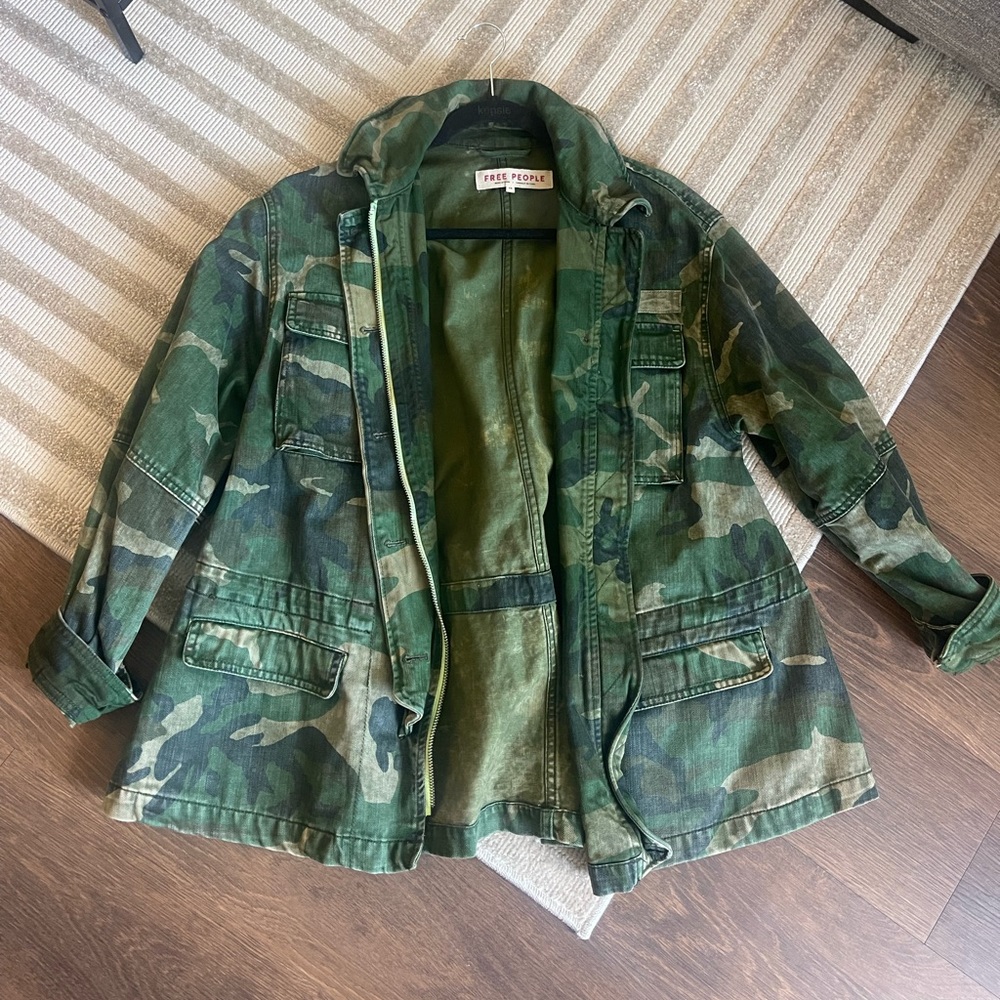 Never worn, oversized FP army jacket. Super cute with leggings and booties